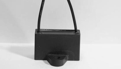 使用電機(jī)啟動(dòng)電容器時(shí)需注意哪些事項(xiàng)？