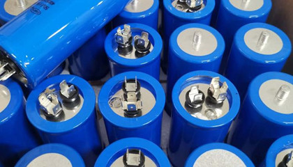 電機電容器10uf的容量大嗎？